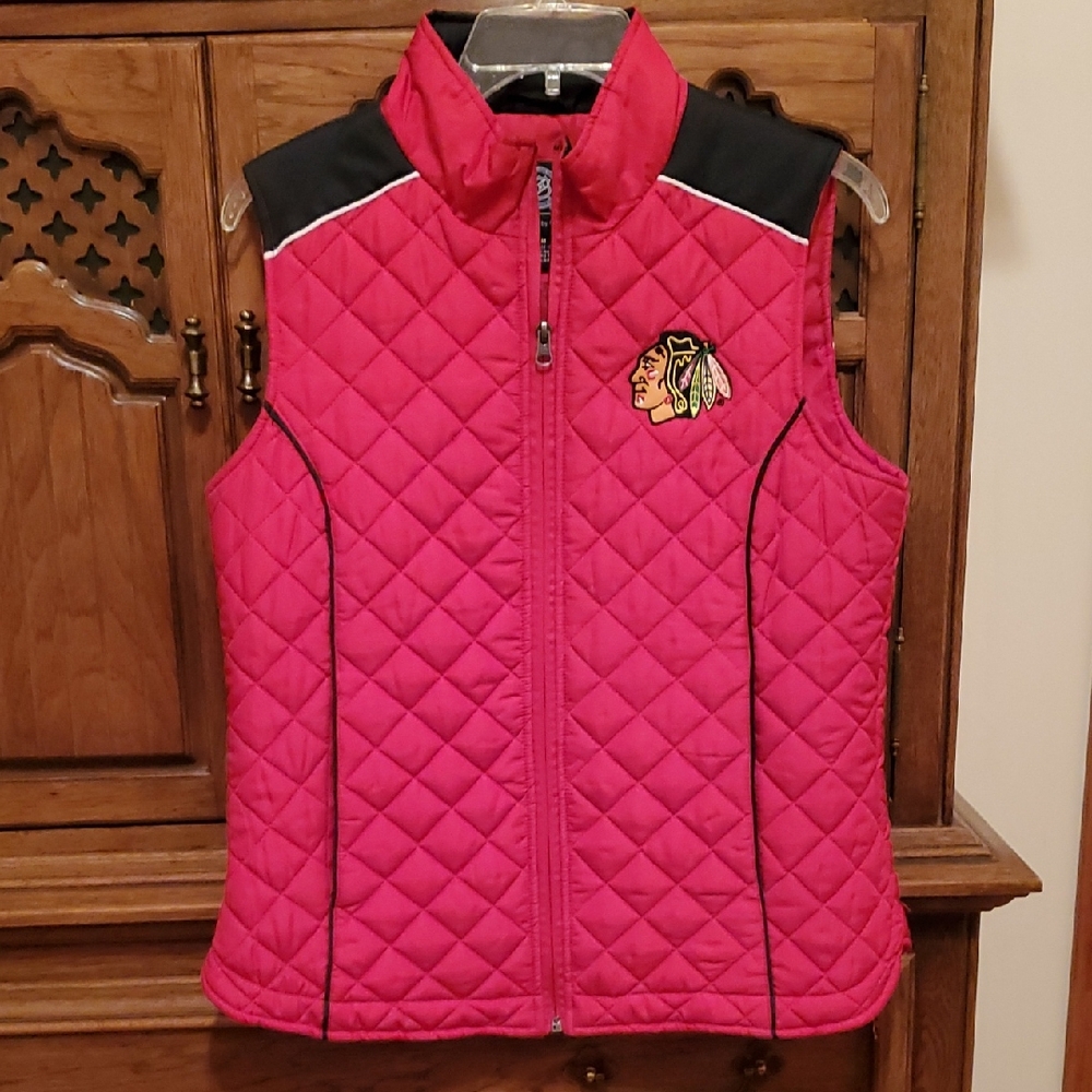 Chicago Blackhawks Women's Quilted Vest - Red and Black. Medium